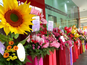 congratulatory flower stand Singapore